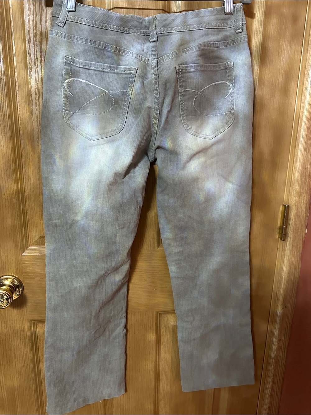 Women’s Light Gray Casual Jeans - Picture 4 of 4